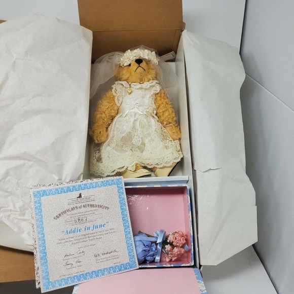 Ashton Drake Teddy Bear vintage Addie in June Medium size bear in box - Picture 1 of 3